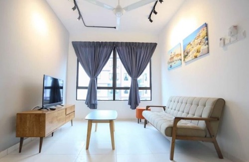 Bukit Gong Apartment | Executive 2BR Cozy Stay @ The Heights