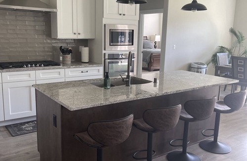 West Richland House | Executive 3 Bedroom with office