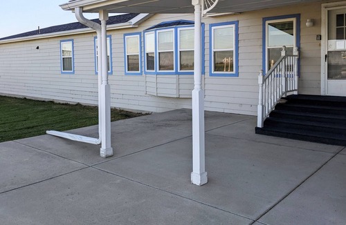 Billings House | Executive 3 Bedroom Home