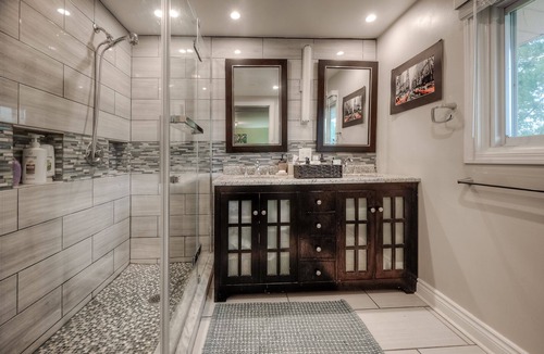 Waterloo House | Executive 3 Bedroom Suite in the Heart of Waterloo