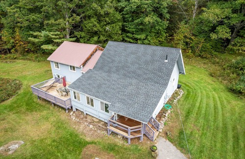 Sutton House | Executive 3BR Home. Dedicated Office - Quiet - Fully Furnished