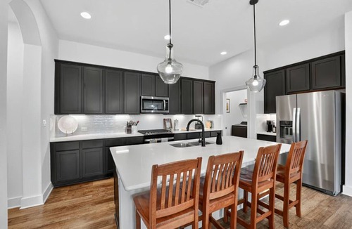 Hutto House | Executive 4BR/3BA Home. All King Beds. Quiet Gated Community. Corporate Ready.