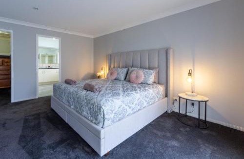 Flinders View House | Executive and Family Home Large - Flinders View 24