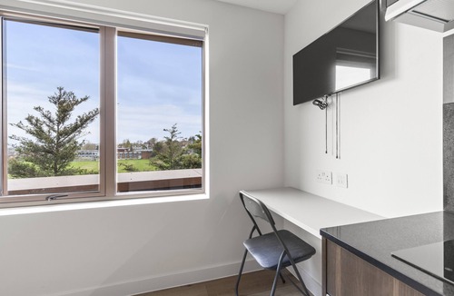 Hanger Hill Apartment | Executive Apartment