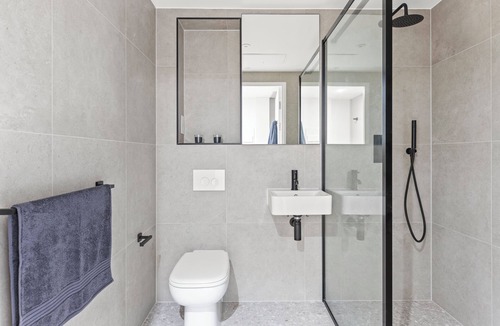 Hanger Hill Apartment | Executive Apartment