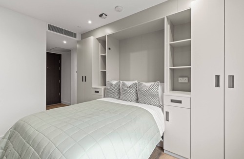 Hanger Hill Apartment | Executive Apartment