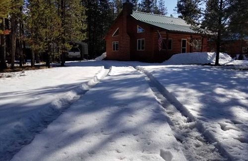 La Pine Cabin | Executive cabin in the woods!