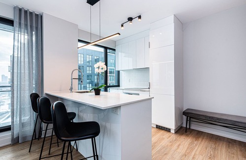 Griffintown Apartment | Executive – Canal View