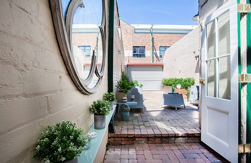 Annandale House | EXECUTIVE EXCELLENCE - "BLIGH HOUSE"