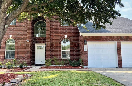 Round Rock House | Executive family home with entertainers yard with private pool in North Austin