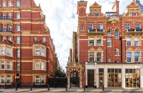 Royal Borough of Kensington and Chelsea Apartment | Executive Family Studio