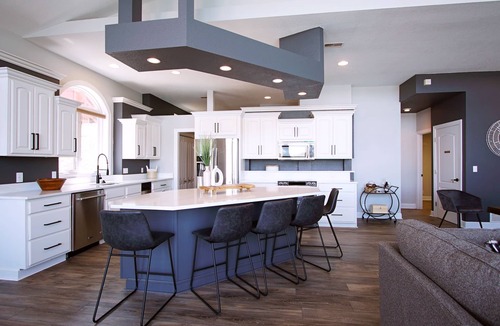 Sunrise Beach House | Executive Getaway close to all the action with Private 2 slip dock