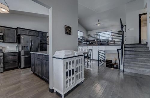 Rapid City House | Executive Golf Course Home, Family Friendly