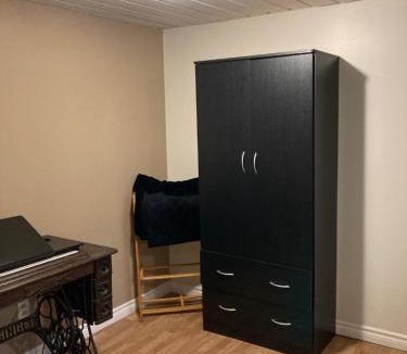 Edmundston House | Executive Guest Suite