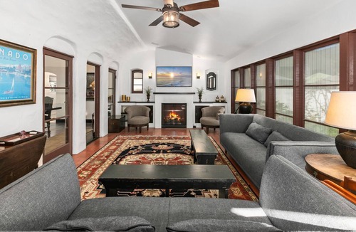 Coronado House | Executive Home in the Village