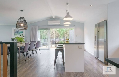 Murrays Bay House | Executive Home Murrays Bay