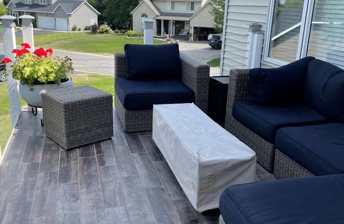 Lakeville House | Executive Home with every amenity, prime location