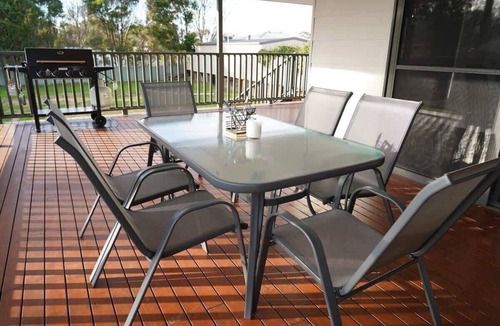 Denman House | Executive Home With Fireplace