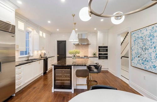 Toronto House | Executive Home With Luxury Amenities and Large Private Yard