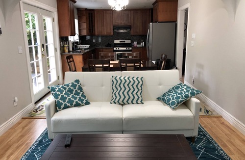 East Palo Alto House | EXECUTIVE House - 4 Bedroom Suites