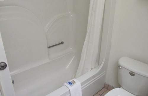 Wichita Falls Hotel | Executive Inn and suites, independent hotel