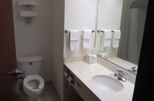 Wichita Falls Hotel | Executive Inn and suites, independent hotel