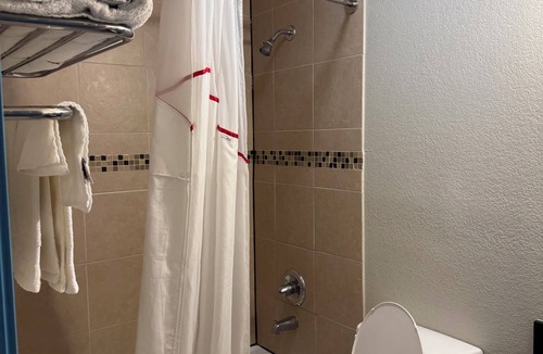 Crystal City Hotel | Executive Inn Crystal City