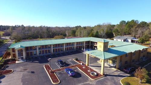 Opp Hotel | Executive Inn Opp
