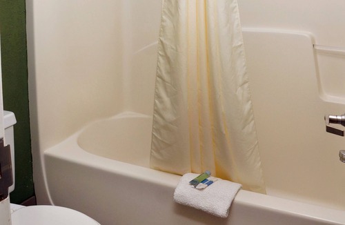 Opp Hotel | Executive Inn Opp