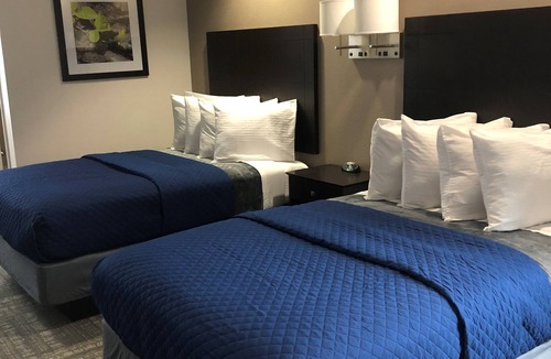 Joaquin Hotel | Executive Inn & Suites Joaquin