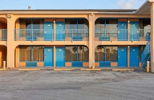 Lufkin Hotel | Executive Inn & Suites Lufkin US 59