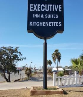 Floresville Hotel | Executive Inn & Suites