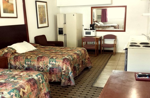 Lakeview Hotel | Executive Inn & Suites