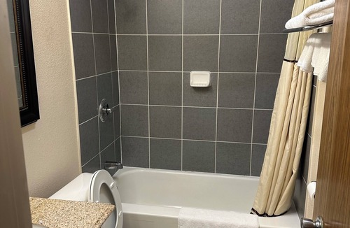 Zanesville Hotel | Executive inn