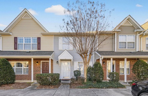 Greensboro House | Executive & Luxury 2bedroom Townhome
