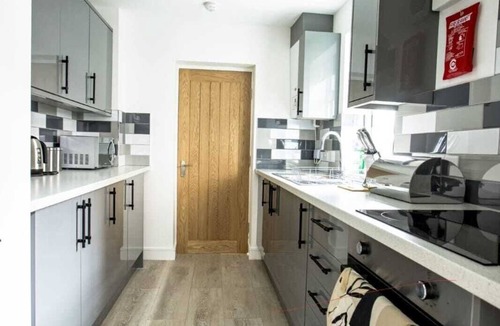 Stoke-on-Trent House | EXECUTIVE MODERN & LUXURY HOME