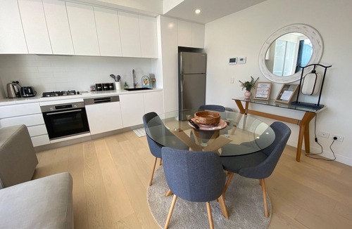 Engadine Apartment | Executive Oasis | Chic 1BR + Courtyard Retreat