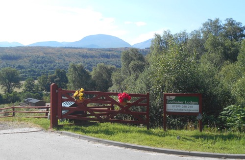 Spean Bridge Ski Chalet | Executive Range Fetlar 3 Bedroom Self Catering Lodge