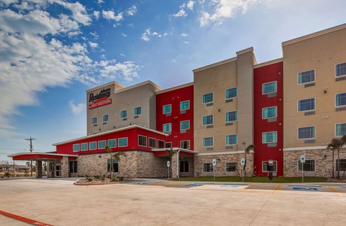 Flour Bluff Hotel | Executive Residency by Best Western Corpus Christi