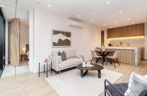 Melbourne Apartment | Executive Resort Living St Kilda Road