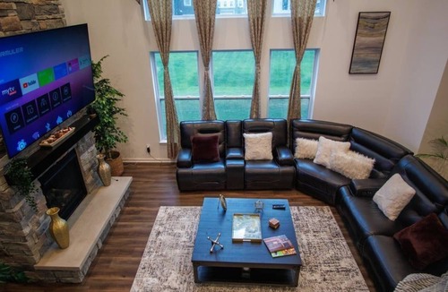 Acton House | Executive Retreats: Luxurious Corporate Rental