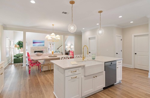 Saint Simons Heights House | Executive style home with 4 bedrooms and 3.5 baths.