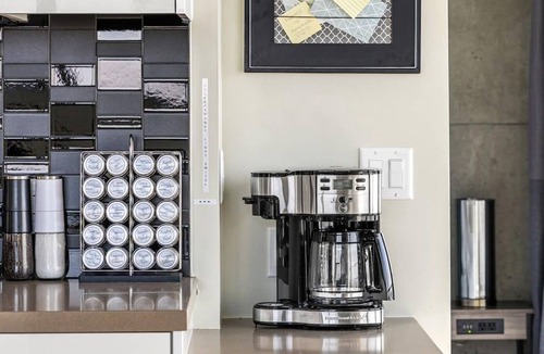 Connaught Condo | Executive Sky LUX - 2 BD 2BA, Views, Pool, Patio & Gym