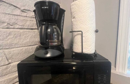 East Side Apartment | Executive Studio Walk to Emory