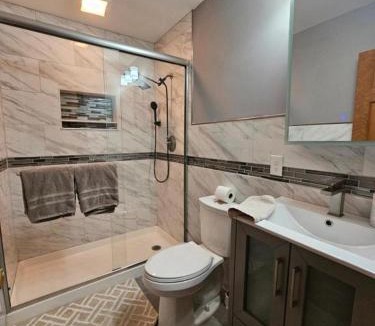 Dracut Apartment | Executive Suite with Kitchen & Bath, Parking, Spacious & Comfortable