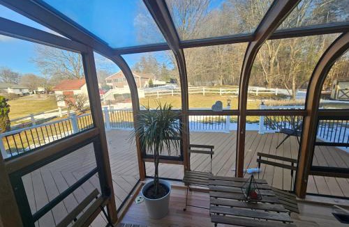 Dracut Apartment | Executive Suite with Kitchen & Bath, Parking, Spacious & Comfortable