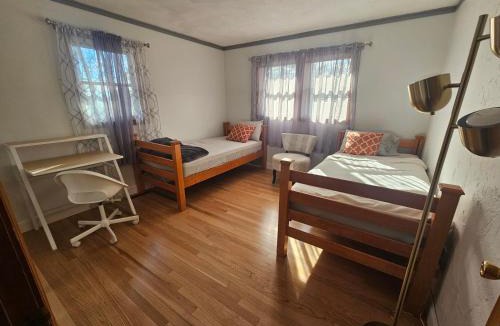 Dracut Apartment | Executive Suite with Private Kitchen, Bath & Parking