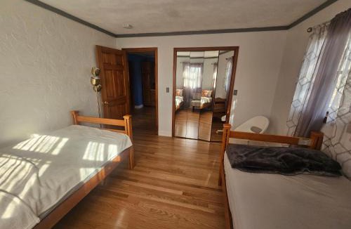 Dracut Apartment | Executive Suite with Private Kitchen, Bath & Parking