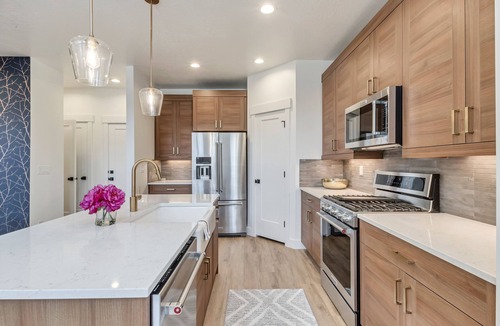 Lehi House | Executive TownHome - Pet-Friendly!