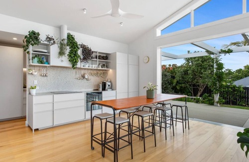 Eden Terrace House | Executive Villa Home